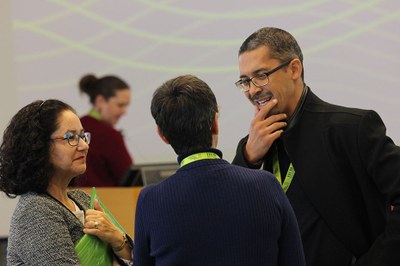 people brainstorming
